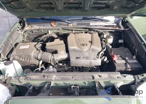 2021 Toyota Tacoma Trd Sport z USA, uszkodzony, nr VIN 3TMAZ5CN6MM155721